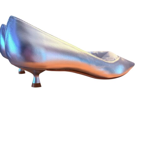 Stuart Weitzman Metallic Silver Pointed Toe Kitten Heel Pumps Designer Shoes 8.5 - Picture 3 of 12